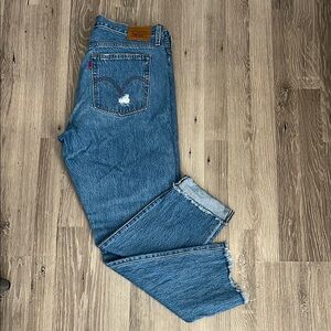 Levi wedgie crop jean/32